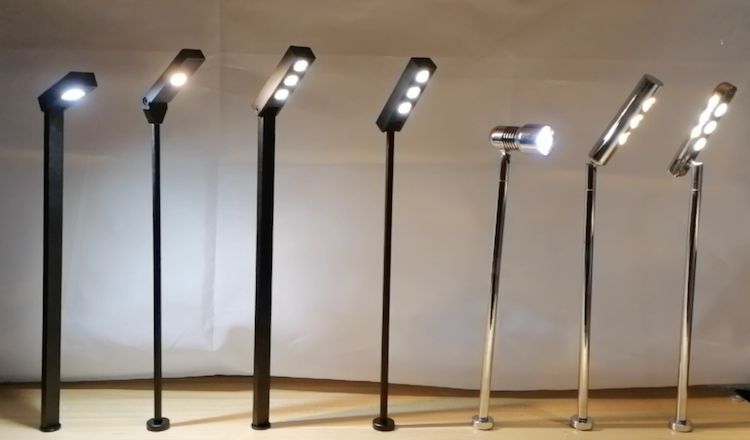 LED-Showcase-Stielleuchte