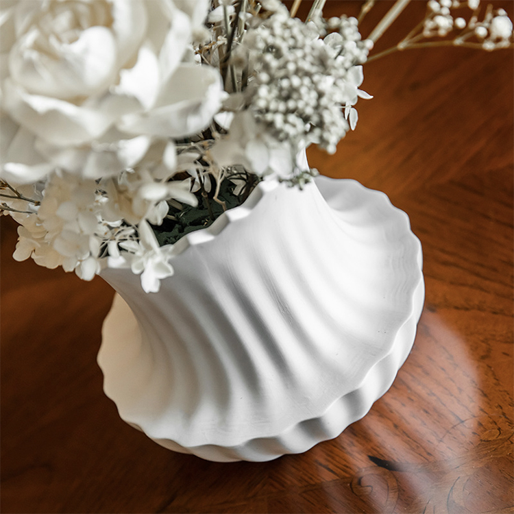 nordic-minimalist-ceramic-vase-2